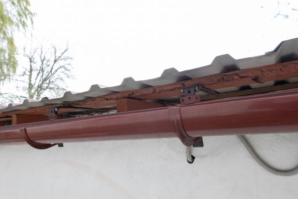 Round Gutters Installation in West Bend